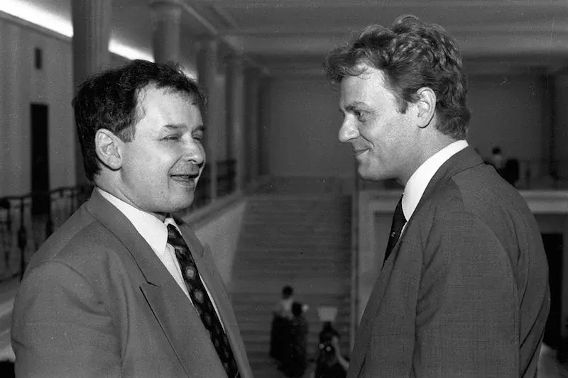 kaxx - @donttalktome: Zupełnie jakby ktoś lata temu to zaplanował. ( ͡° ͜ʖ ͡°)