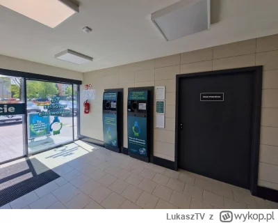 LukaszTV - Jesteście gotowi na zwracanie butelek / puszek w sklepach? :D
Co ciekawe o...