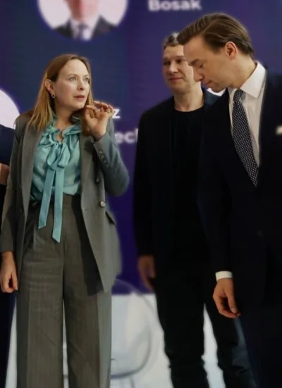 Rad-X - Krzysio Bosak przyłapany na rozmarzeniu się o wylizaniu stupek cioci Kasi ( ͡...