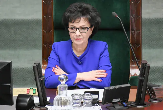 LoginZajetyPrzezKomornika - >  Sprawa dotyczy odmowy przyjęcia pacjentki na oddział i...