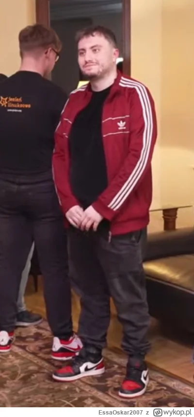 EssaOskar2007 - #famemma niesamowite,tutaj pewnie tak wygląda 90% osób beka z was