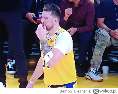 Demon_Cleaner - Doncic cały czerwony i zlany potem w hali Lakers
SPOILER
#nba