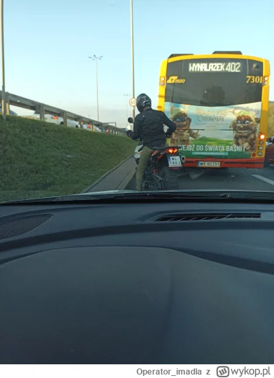 Operator_imadla - Kurła typie po to kupowałeś enduro żeby teraz na chodnik nie umieć ...