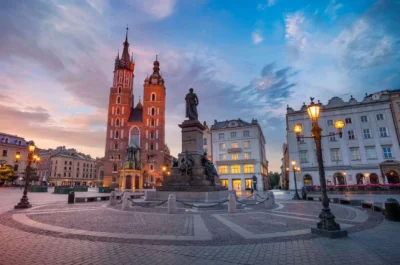 PodniebnyMurzyn - @Megasuper: za to starówek takich ładnych tam w ogole nie ma, moze ...