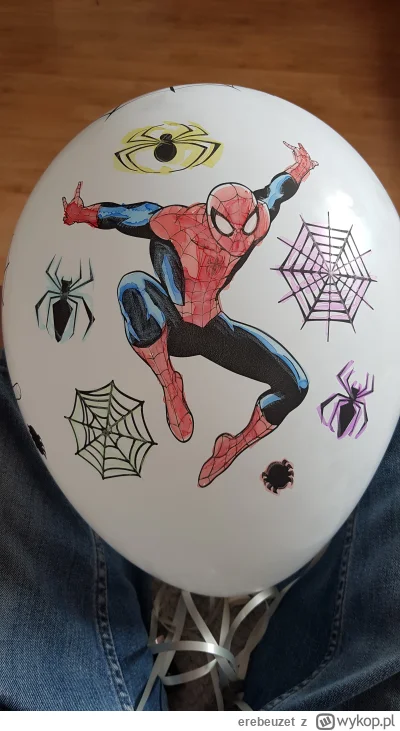 erebeuzet - Kupiłem sobie dzisiaj balon ze spidermanem i pokolorowalem. 
#codziennysp...