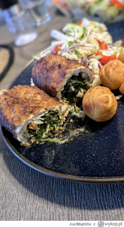 JustMightBe - #gotujzwykopem roladki ze schabu że szpinakiem,pomidorami suszonymi, se...