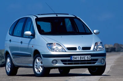 ben-cole - Pierwszy Scenic, ależ to było pojemne auto, dzisiejsze suv-y się nie umywa...