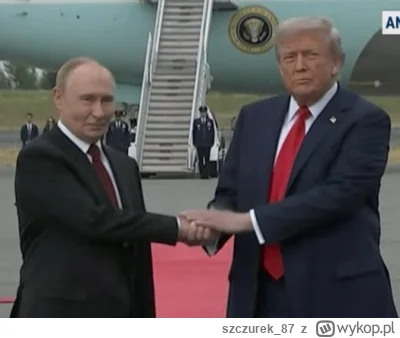 szczurek_87 - @Wwolt: Tusk premier Polski rozmawiał w świetle kamer na molo w Sopocie...