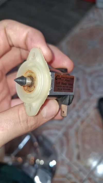 bylemtam - Hej mireczki, mam problem ze zmywarką, po zakończeniu mycia woda wypompowu...