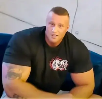 grajdowy - @PomidorXD od razu się pucuj czy jesteś sztywny