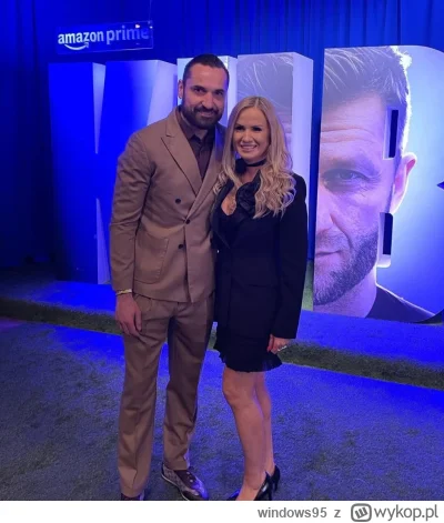 windows95 - @FELIX90 to oryginalne zdjęcie, ona naprawdę jest reinkarnacją papaja