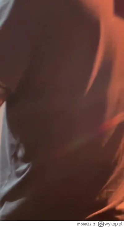 moby22 - Scrolluj dalej. To tylko Kazik Staszewski śpiewa na koncercie z Dodą.

#kazi...