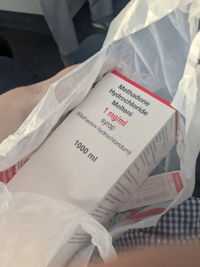 b0dyload - Mirki, ile tego syropu na pierwszy raz? ( ͡° ͜ʖ ͡°)
SPOILER