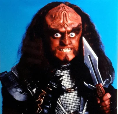 Czerwonyalimenciarz - @m-smoke: Płat czołowy już mu się marszczy jak u klingona od te...