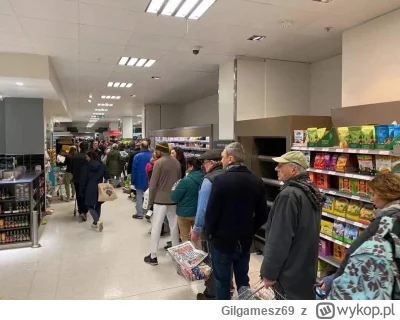 Gilgamesz69 - Dzisiaj przed pracą  stałem w kolejce do kasy w sklepie.
Starszy pan pr...