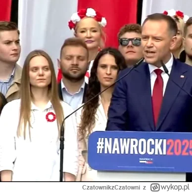 CzatownikzCzatowni - Ta blodzia wzroku nie odrywa od sutenera. Łobuz kocha najbardzie...