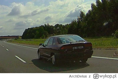 ArchDelux - #czarneblachy #motoryzacja

Renault Safrane (tak, miał miękki kocyk wyłoż...