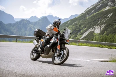 AdamES - #motocykle #wakacje #urlop #dolomity #chwalesie #wygryw 

Fajnie było. 8 dni...