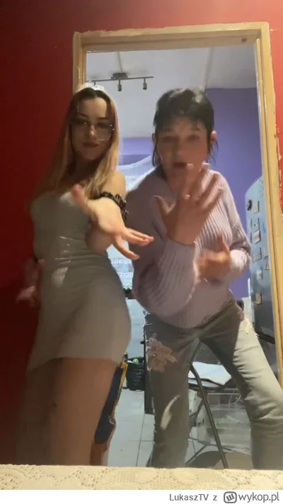 LukaszTV - #danielmagical 
no i nowa Pani Magicalowa już jest, nawet dogaduje się z G...
