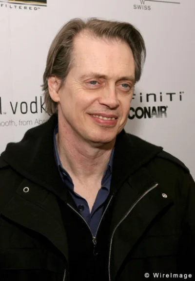 prostymirek - Nikt by się nie śmiał z wyglądu Ellie gdyby Joela zagrał np. Buscemi, a...