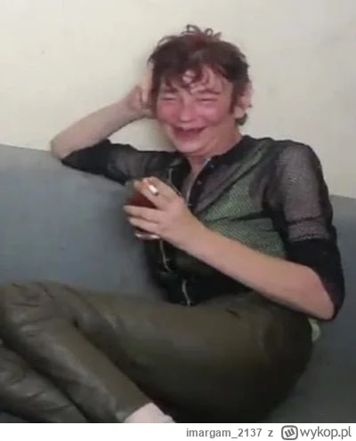 imargam_2137 - To standardowo ankieta mimo że wymalowali starą pijaczkę to nadal pami...