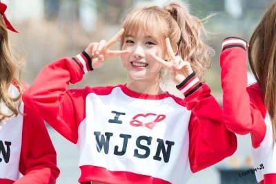 XKHYCCB2dX - #koreanka #luda #wjsn