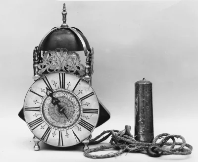 Loskamilos1 - Zegar-latarnia stworzony około 1685 roku w Anglii.  Stał się dość powsz...
