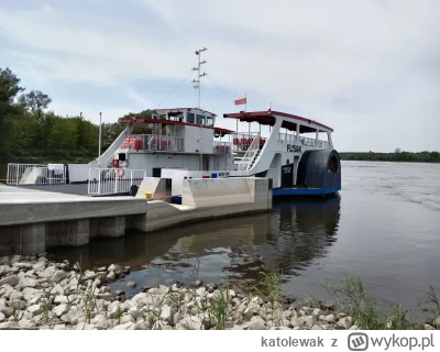 katolewak - Trzymajcie kciuki żeby dzisiaj dopłynął bez awarii ;)

#rower #bydgoszcz ...