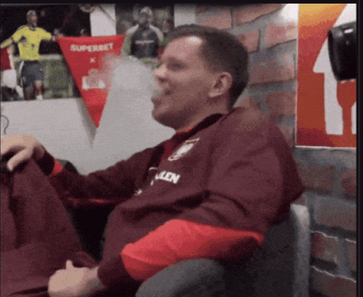 MarekKellemen - #mecz #fcbarcelona #pilkanozna
Kiedy o----------z w robocie maniane...