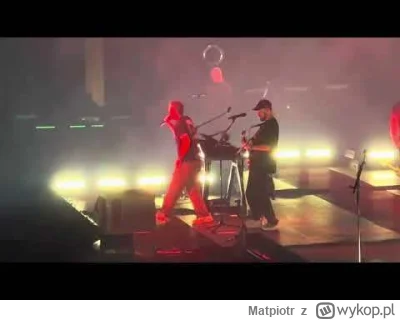 Matpiotr - Linkin Park umie w niespodzianki.
Często zapraszają jakiegoś zaprzyjaźnion...