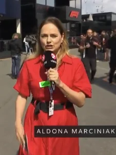 kastrator2 - #f1 Czerwoniutka, wyzywająca