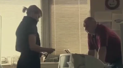 gr0m1t - @William2290: 
Masz biurko po Bogusiu
I cała redakcja w śmiech