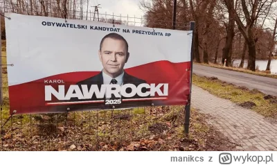 manikcs - @MrLambert typ na pierwszym plakacie wygląda jak łeb po zawodówce fryzurą o...