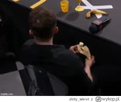 zloty_wkret - #ajemge1 
Gej nie wytrzymał i zapragnął czegoś podłużnego w ustach