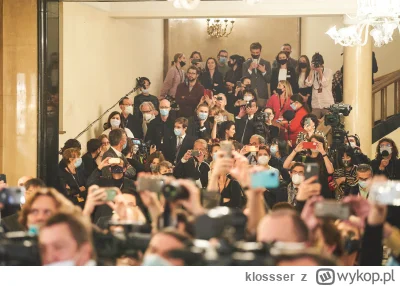 klossser - Najlepsze jest ogłaszanie wyników tego Konkursu.

Na jakimś korytarzu w ja...