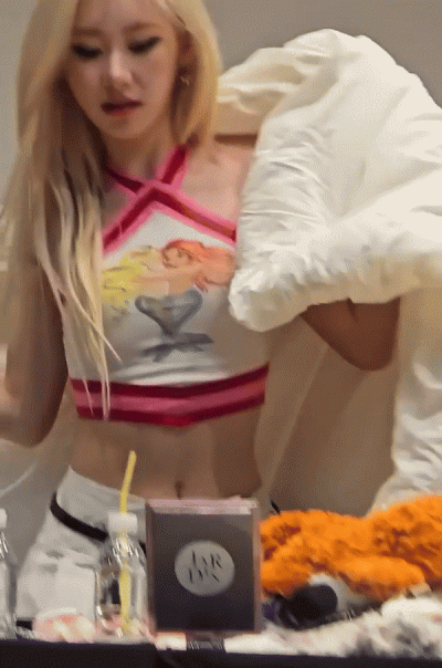 PanTward - #koreanka #chaeryeong #itzy #kpopgif
@Tsuoiden jak pan sobie daje rade? 
S...