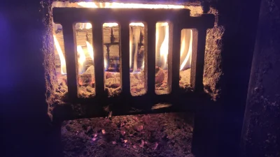 K-S- - Jaki to człowiek głupi, zamiast zainwestować w piec na ekogroszek lub jakieś i...