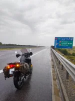 bezpardonowy_skunks - dzień dobry, 

Transalp to motocykl na koniec świata i metr dal...