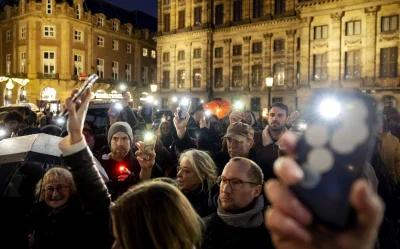 skrajnie-umiarkowany - Holenderska lewica protestuje po wyborach wygranych przez praw...