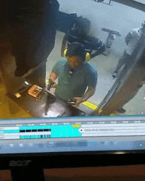 wfyokyga - Wypad z lokalu 
#bron