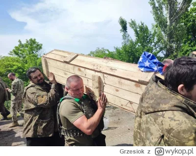 Grzesiok - Ludobójcy zwrócili ciało amerykanina, który zginął 17 maja. Rzekomo sam pr...