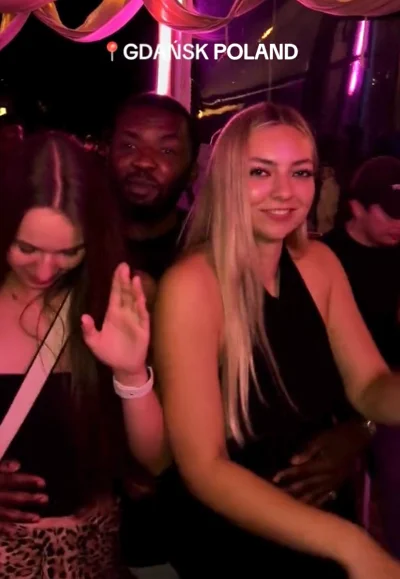 d.....r - @drazekorsarze: normalne duperki też się prują z mokebe 3/10 po klubach