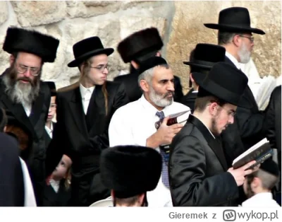 Gieremek - Łeb tak sprany perfumami, że ja w tych czapkach widzę flakon Tiziana Teren...