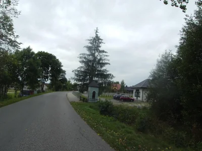 Jerzu - 630 264 + 103 = 630 367

Odkryłem na wschodzie kwadraty, po które nie trzeba ...