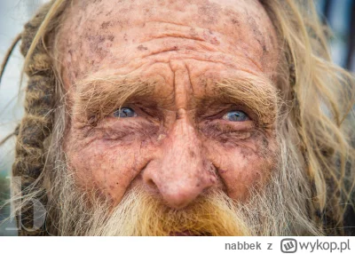 nabbek - >Pamiętam jak miałem jakieś 20 lat i poszedłem do pierwszej pracy

@Mokebe_T...