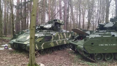 ArtBrut - #rosja #wojna #ukraina #wojsko #usa

M2 Bradley