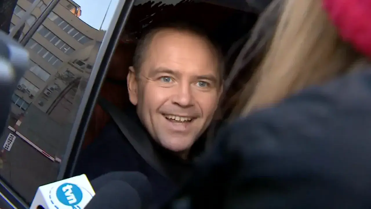 mariusz-madejczyk - Doktor Karol Nawrocki (od listopada 2024): 

- Powiązania z gangu...