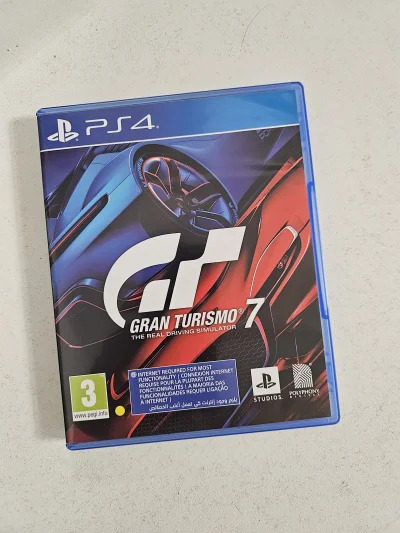 Handstander12 - Będę grał se w auta 

#przegryw #gry #playstation #kulturalnychuop12