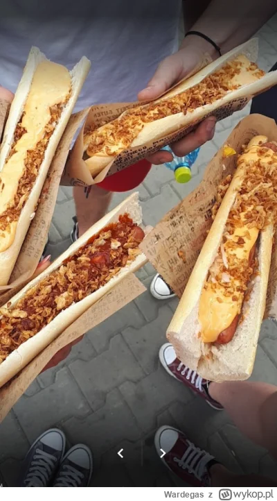 Wardegas - Gdyby ktoś szukał to polecam hot dogi w Delisso mega tanie i pyszne za 5zł...