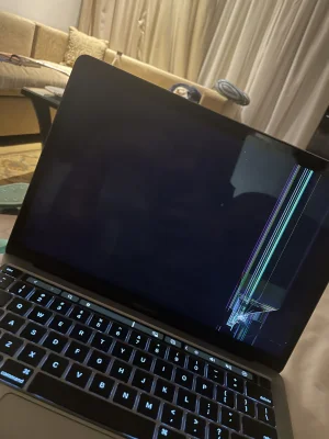 DonKapuczino - Rozwaliłem matrycę w MacBook Pro 13 m2. Jest sens ją wymieniać? Będzie...